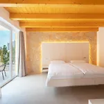 Laguna 3*