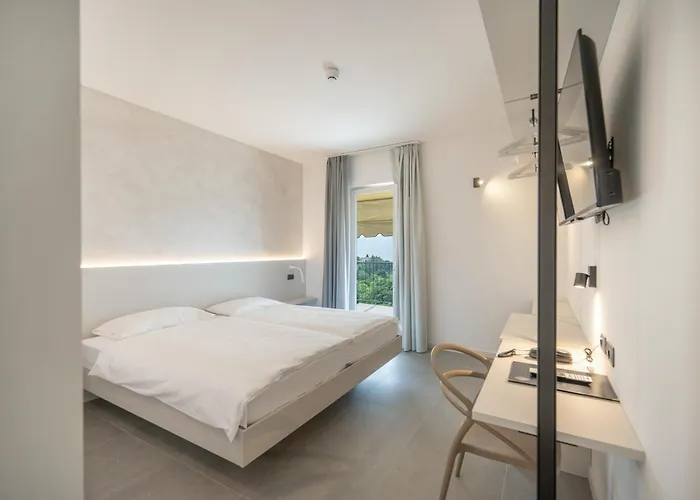 Szálloda Laguna San Zeno di Montagna