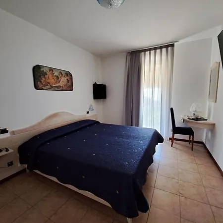 Laguna Hotel
